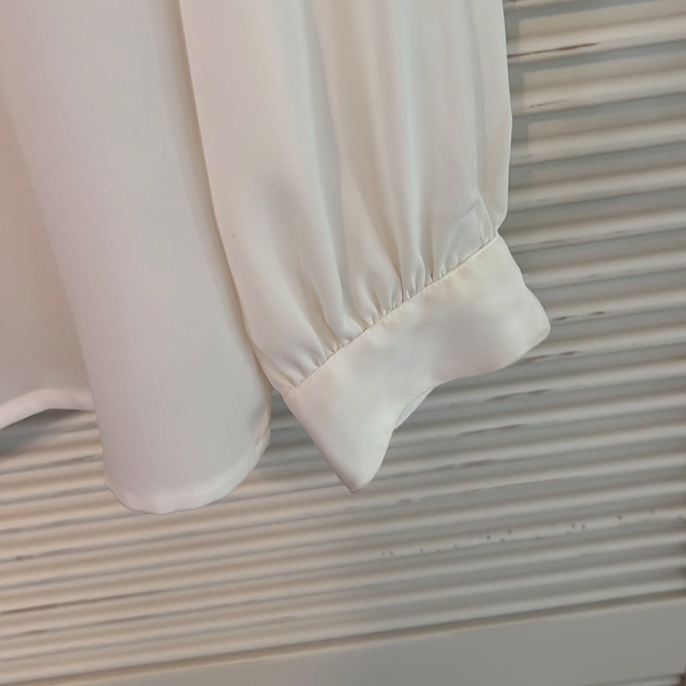 Lace Inset Ivory Blouse - Picture 6 of 9